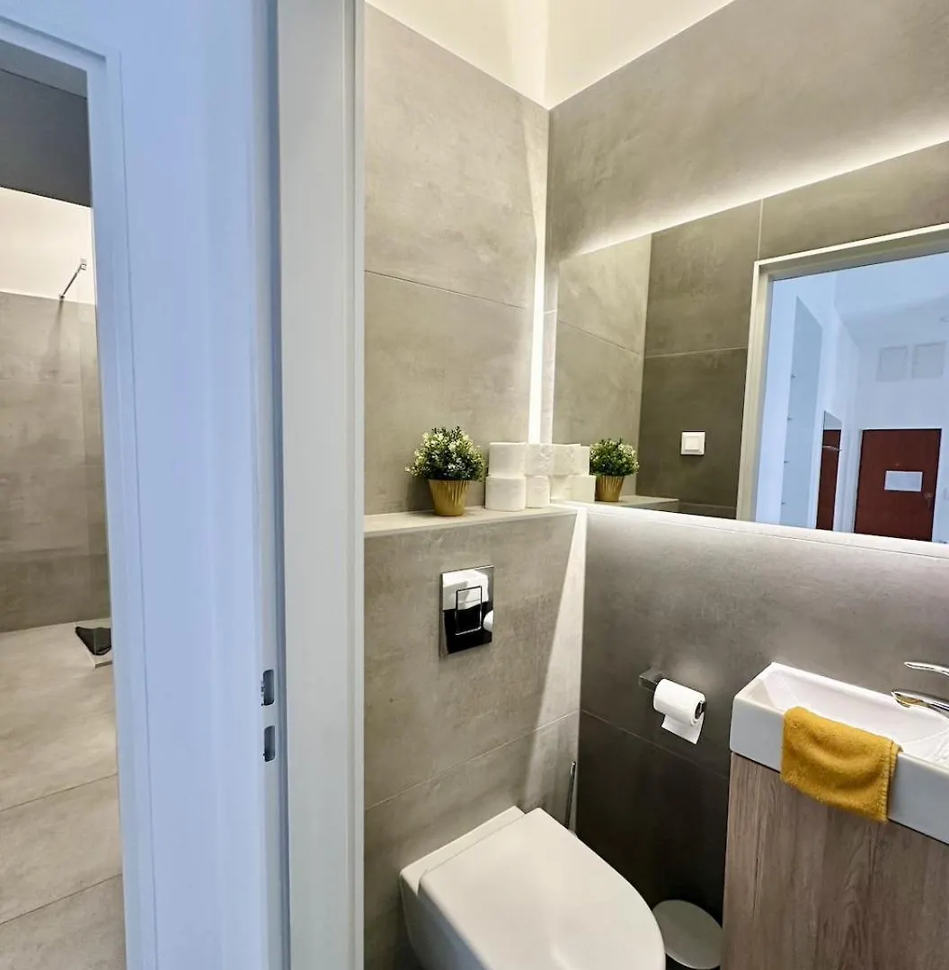 Tublife Terrace Apartment II Jacuzzi II Freeparking Budapest